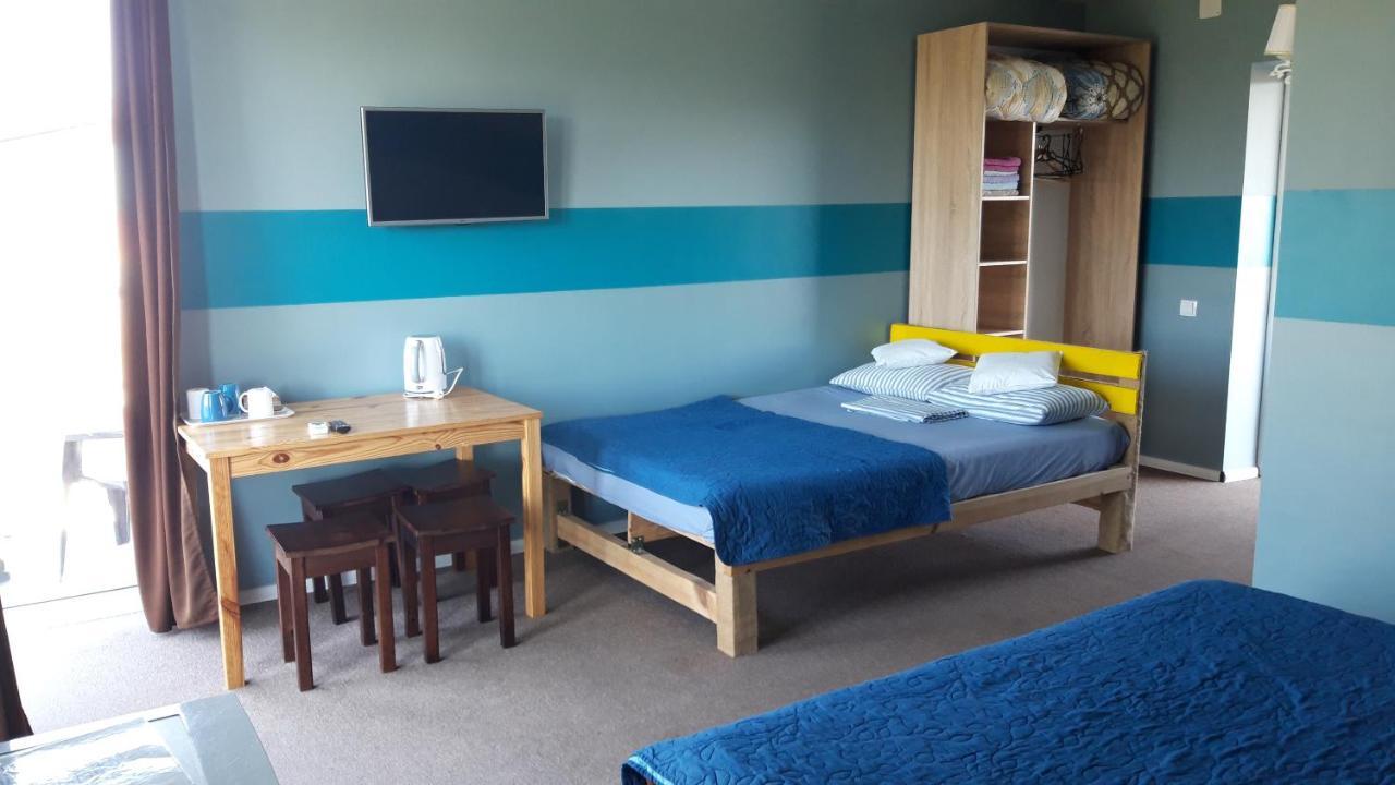 Hotel Jonik Land 초르노모르스크 외부 사진